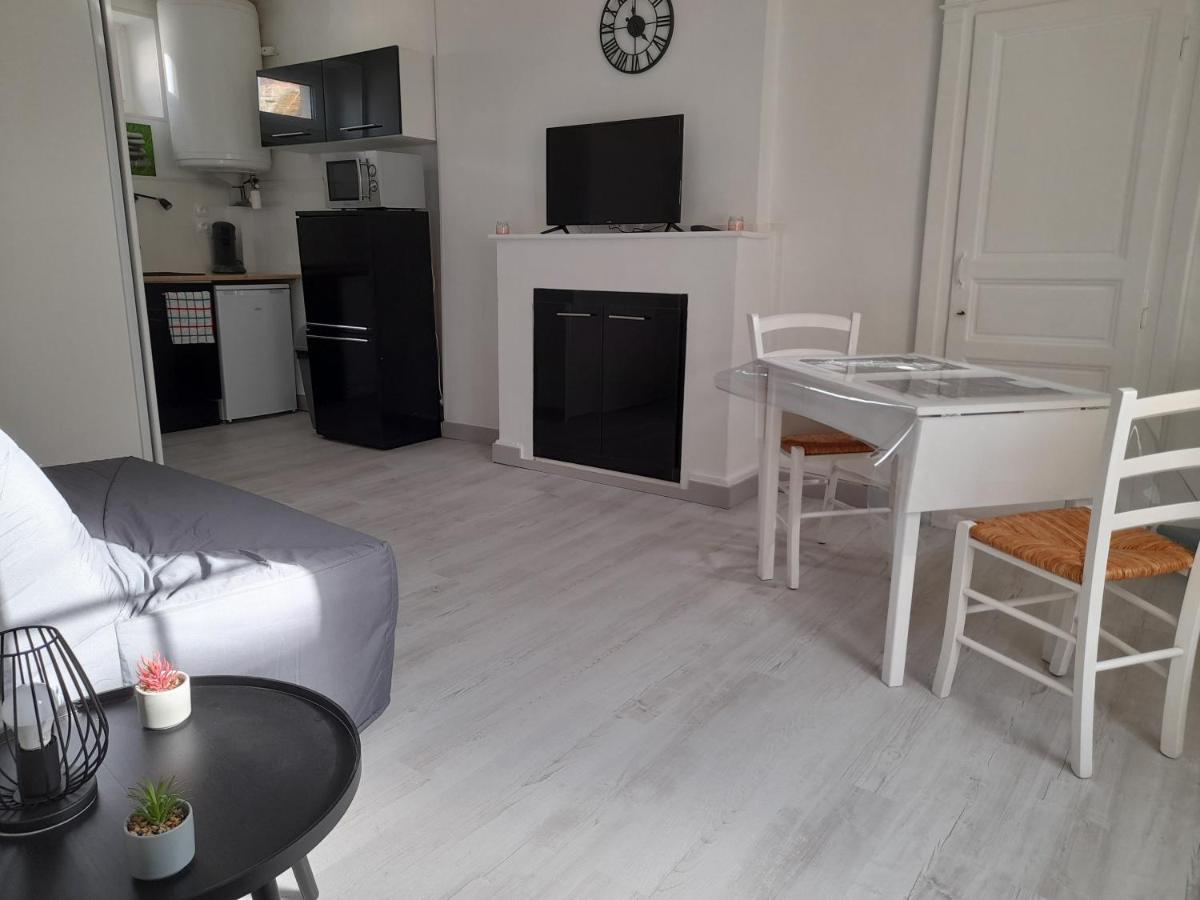 Promo Studio Wi-Fi A Courseulles-Sur-Mer Au 1Er Etage Extérieur photo