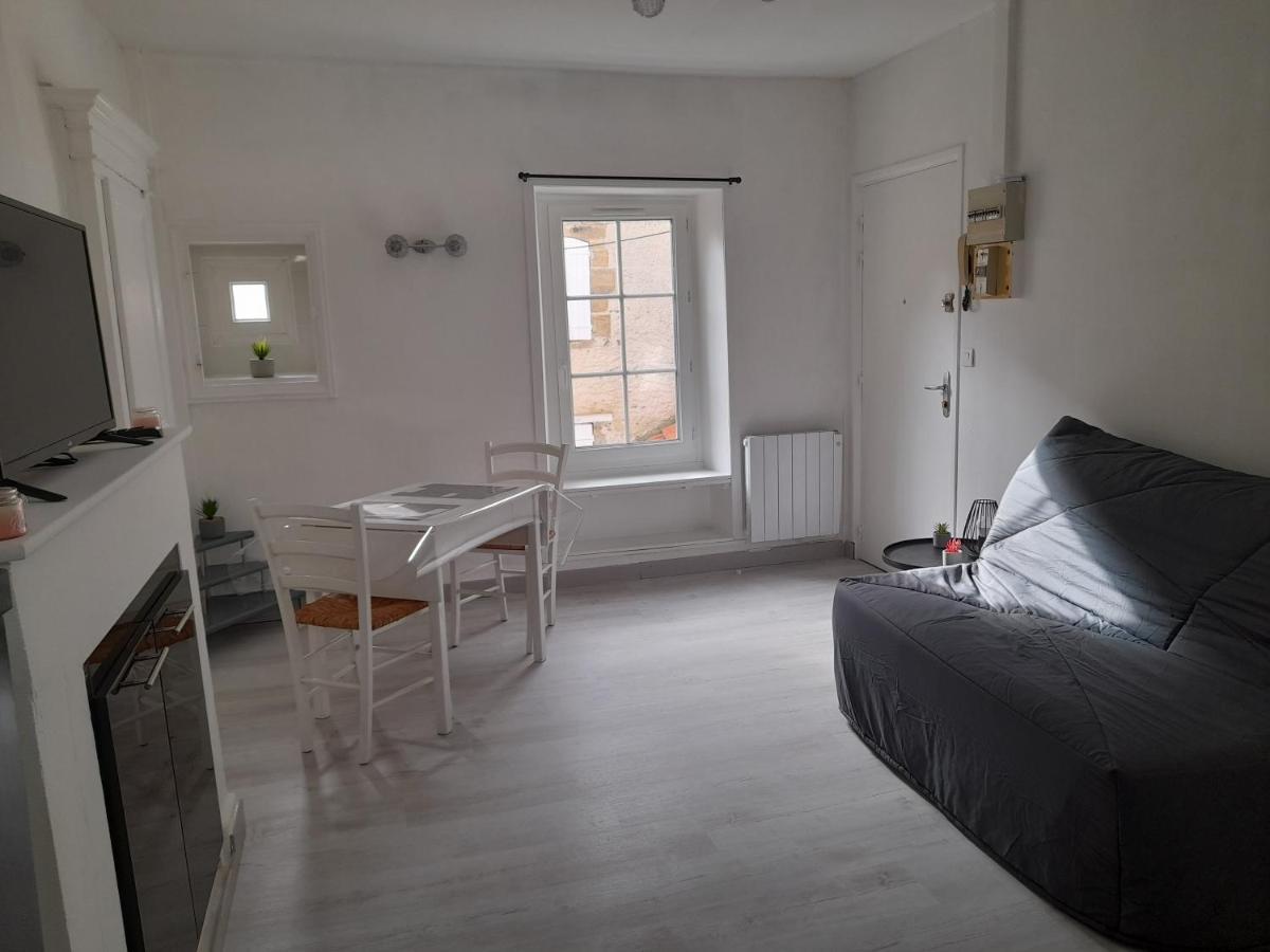 Promo Studio Wi-Fi A Courseulles-Sur-Mer Au 1Er Etage Extérieur photo