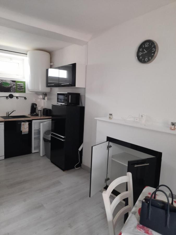 Promo Studio Wi-Fi A Courseulles-Sur-Mer Au 1Er Etage Extérieur photo